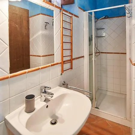 La Loggia Free Parking,ac * Siena