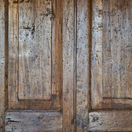 La Loggia Free Parking,ac